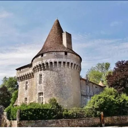 Chez Sarah - L'Escapade Javerlhac-et-la-Chapelle-Saint-Robert Exterior foto